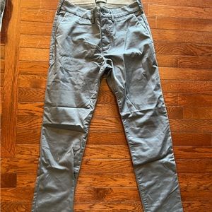 Express men’s slacks size 28x30 slim Steel blue color. Worn once. Smoke/pet free